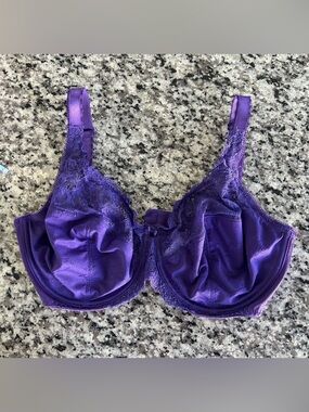 Purple Lace-Trim Underwire Bra - Women Intimates. Size 34F. UNBRANDED